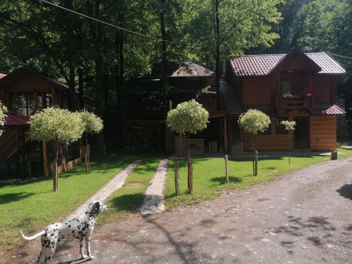 Vikendica Matovic Ovcar Banja Appartement Buitenkant foto